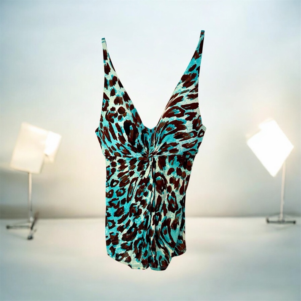 Victorias Secret Very Sexy Cheetah Camisole with Built in Bra 34/C Teal/Brown💙🤎